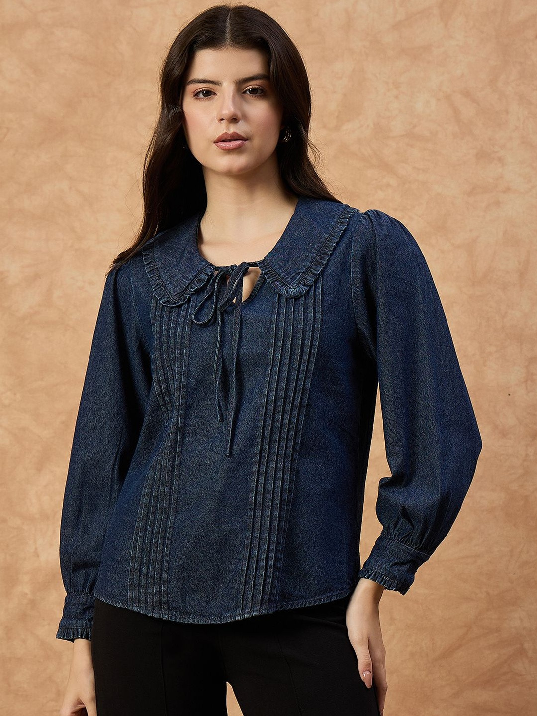 DRAPE AND DAZZLE Peter Pan Collar Cuff Sleeve Denim Top
