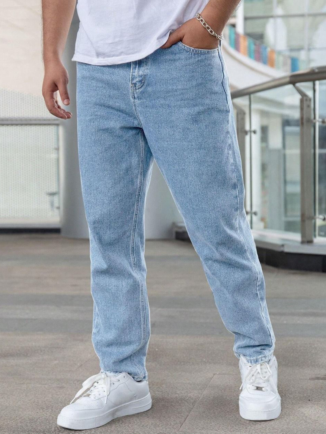 Niffar Fashion Men Mid-Rise Light Fade Stretchable Jeans