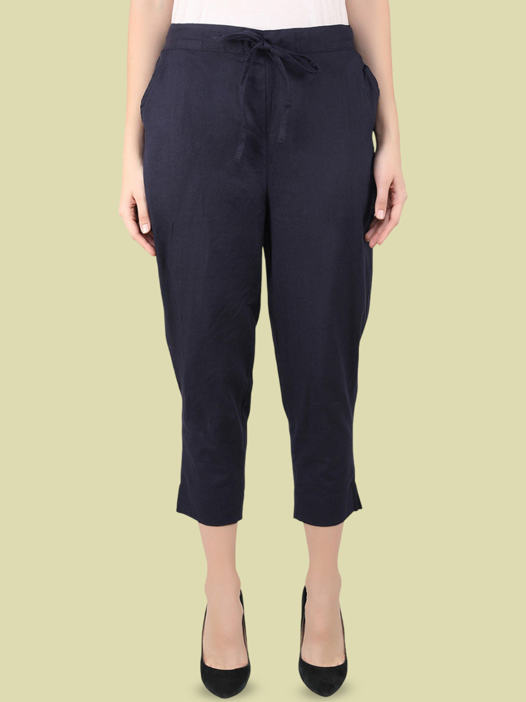 Me Craft Women Comfort Regular Fit Three-Fourth Length Trousers