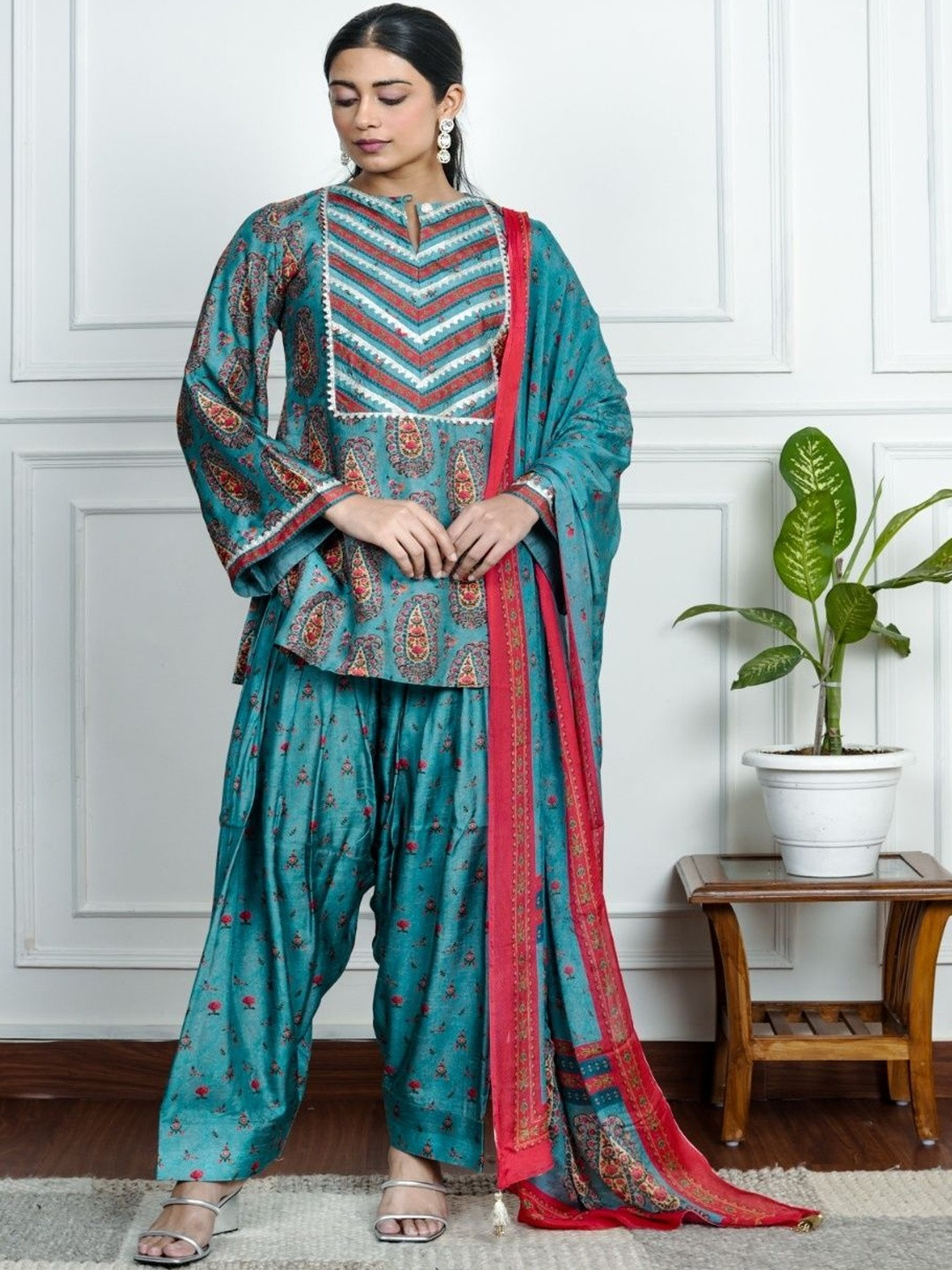 House of Surkh Paisley Printed Bell Sleeves Kurta With Patiala & Dupatta