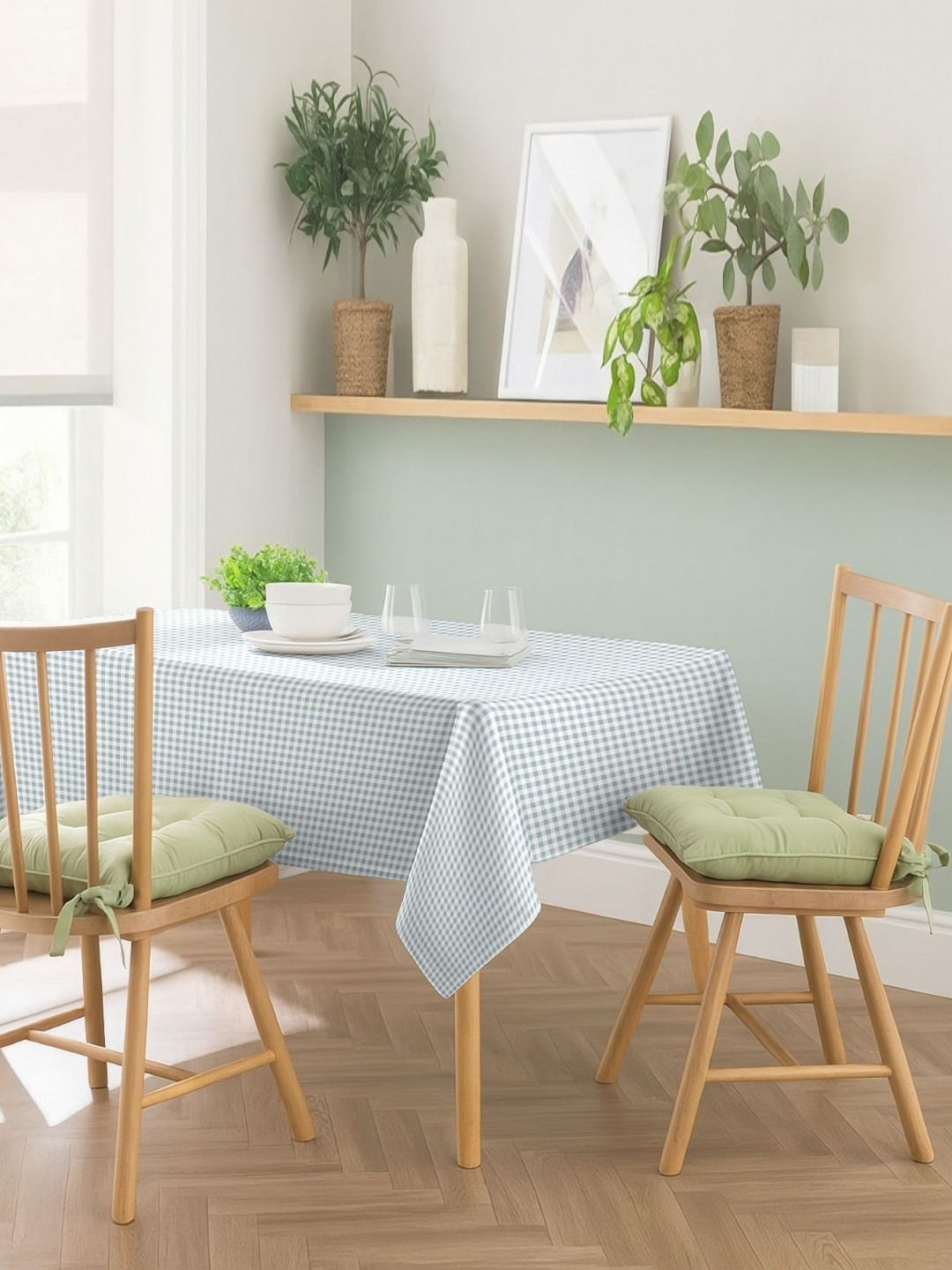 CASABLEU Blue & White 6-Seater Table Cover