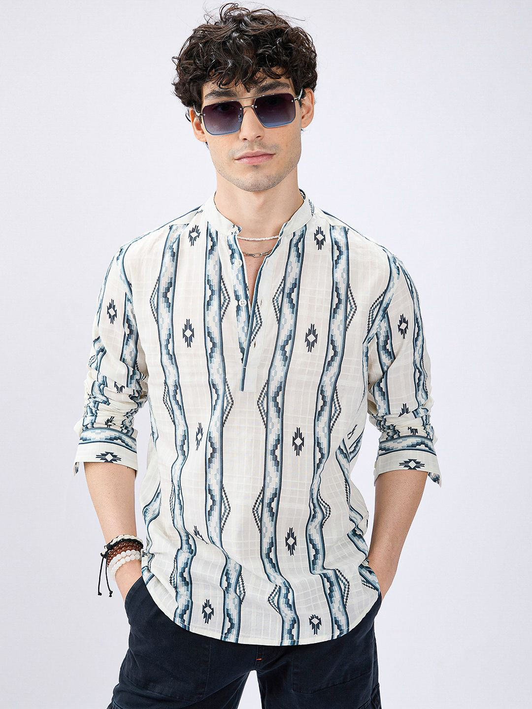 VASTRADO Men Chevron Striped Mandarin Collar Pure Cotton Fusion Short Kurta