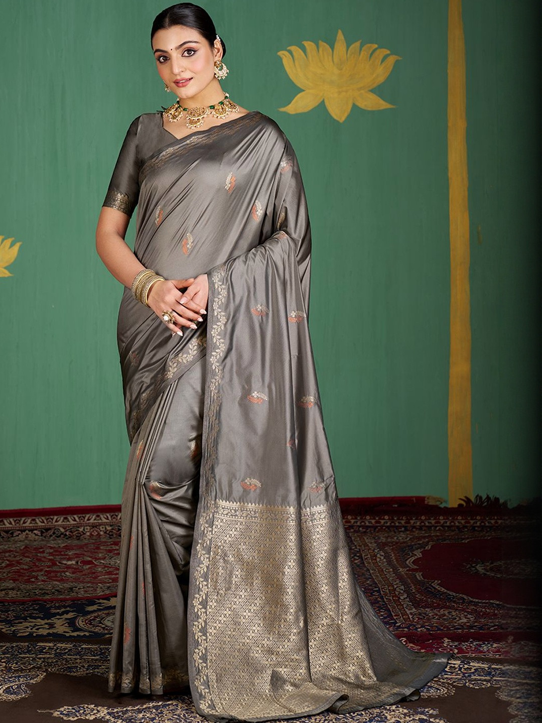 KHANAK CREATIVE TOUCH Ethnic Motifs Woven Design Zari Banarasi Saree With Blouse Piece