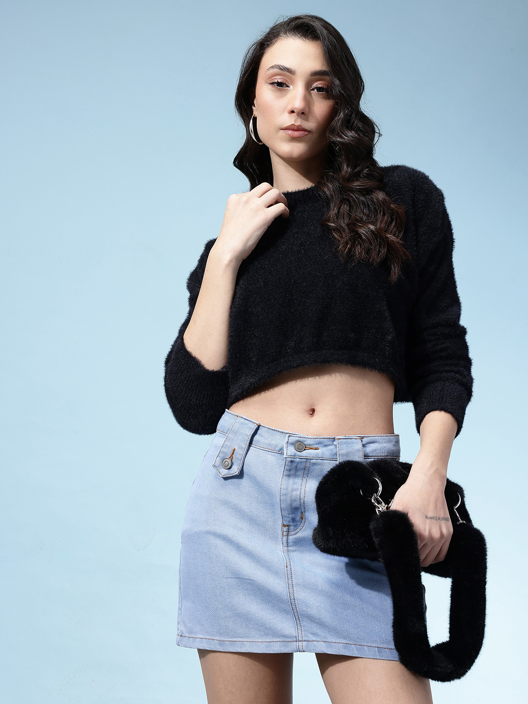 glitchez Fuzzy Crop Pullover