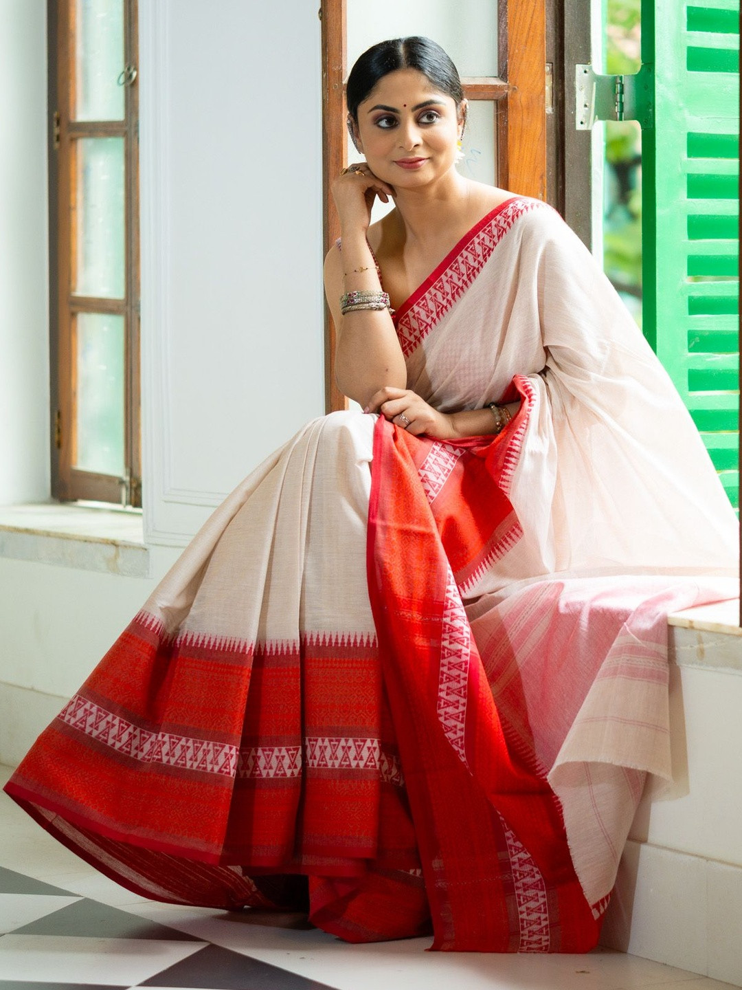 Uttariya Women Woven Design Pure Cotton Khadi Saree Without a Blouse Piece