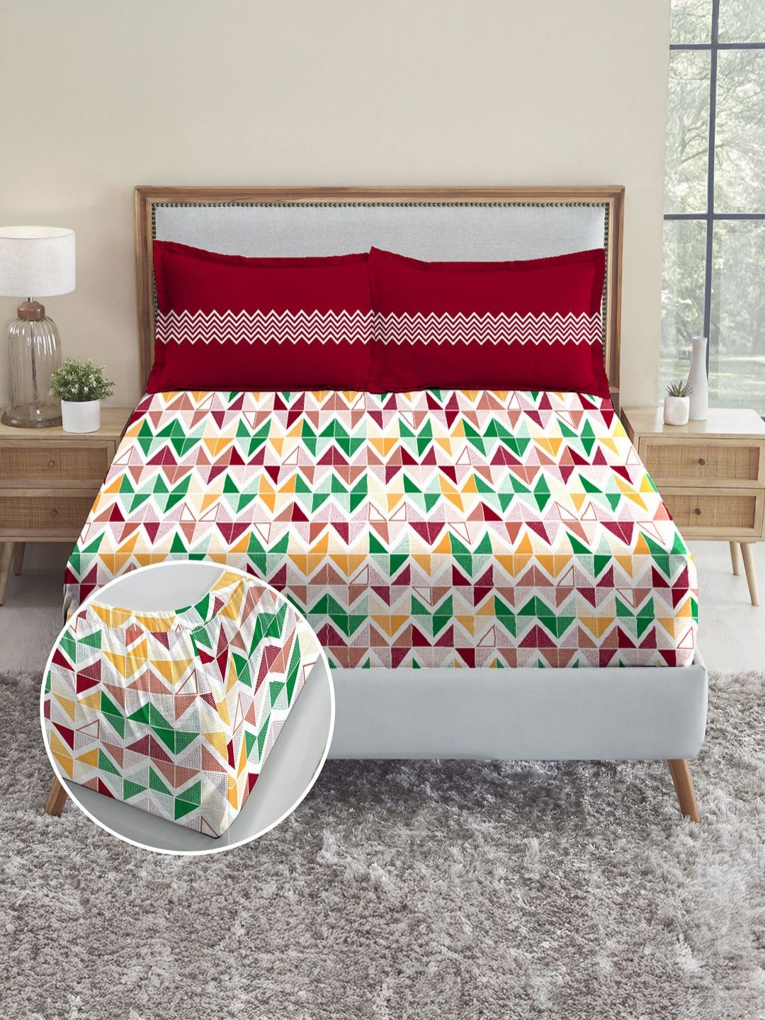 MYTRIDENT Urban Comfort Geometric Pnted 144 TC King Fitted Bedsheet with 2 Pillow Covers