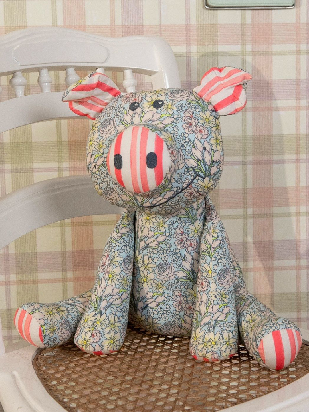 THE BABY TRUNK Kids Pippa Piglet Organic Cotton Soft Toy