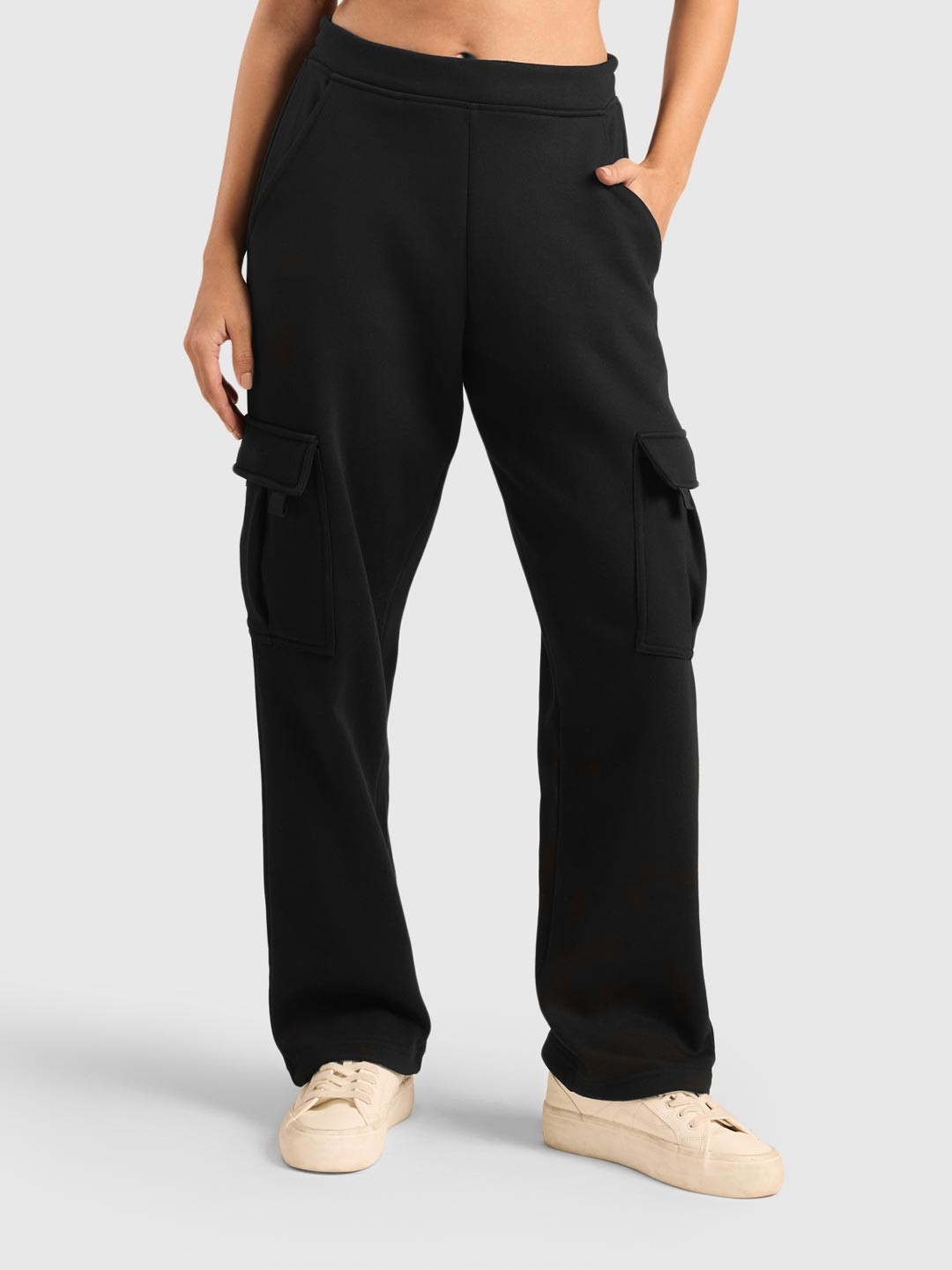 Musclemind Women Cloud Ease Relaxed Fit Mid Rise Cargo Pants