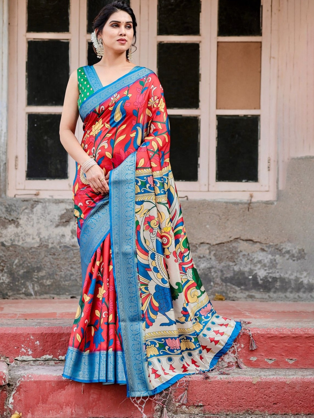 MAHARANI COUTURE Woven Design Tussar Saree