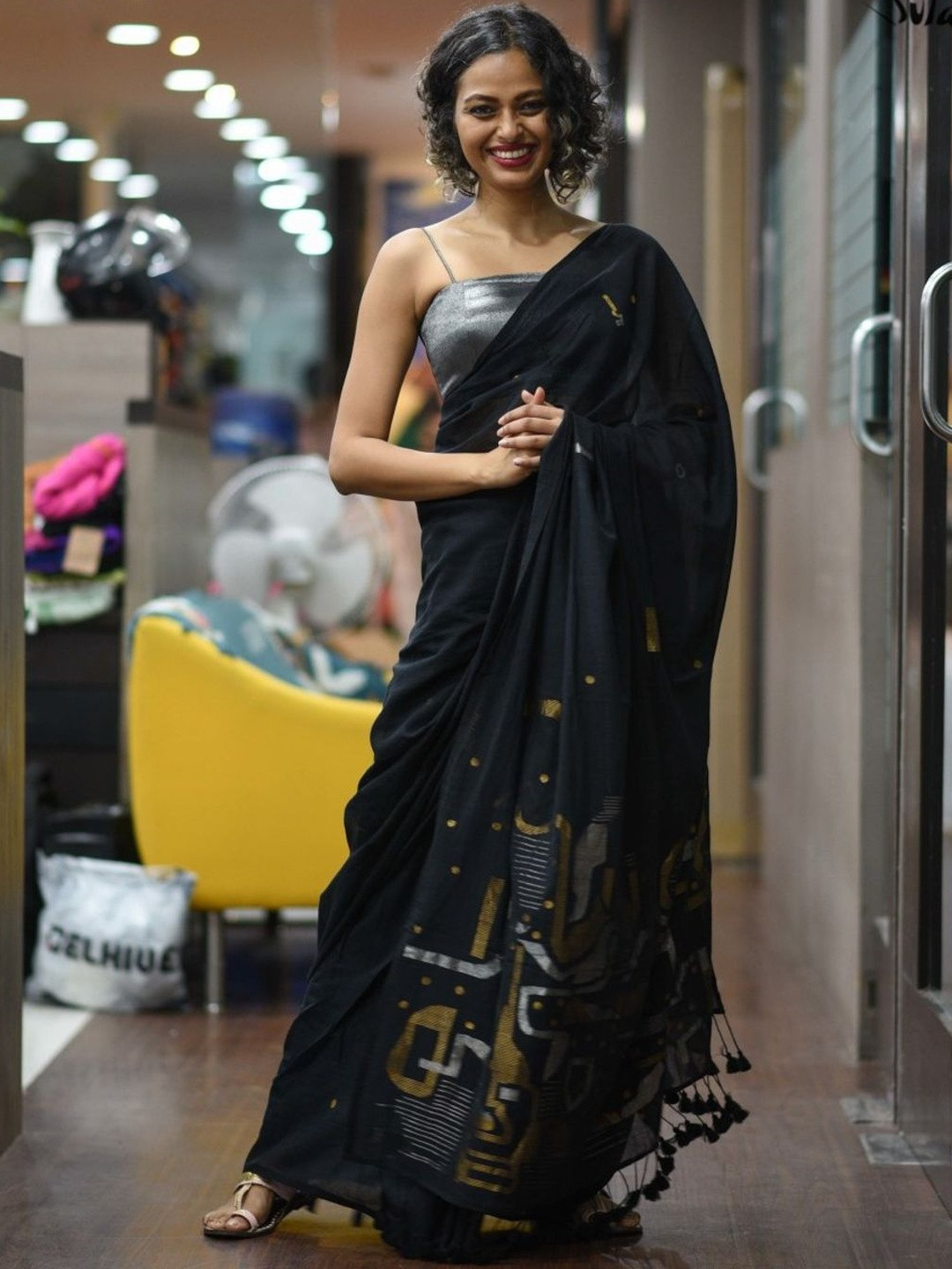 Suta Abstract Women Design Zari Work Pure Cotton Saree