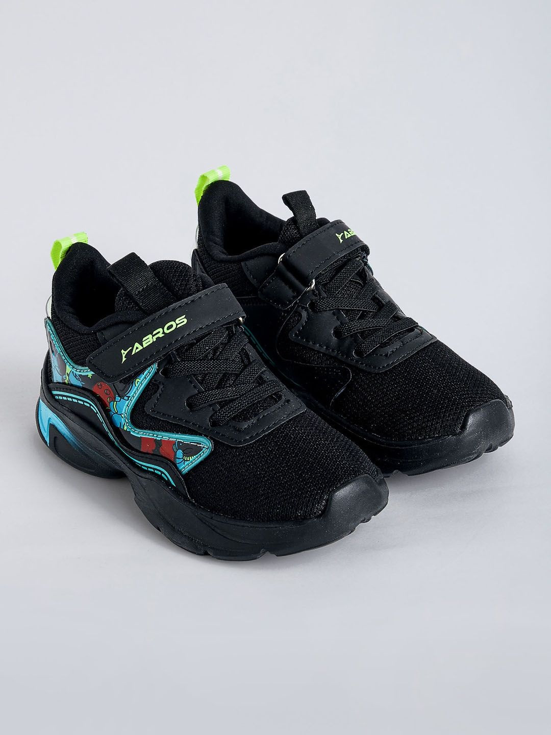 Hopscotch Boys Textured Mesh Sports Shoes
