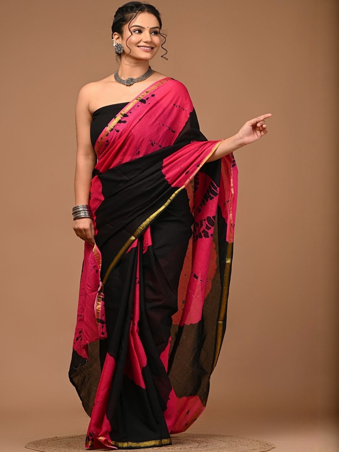 Moda Rapido Abstract Printed Zari Pure Cotton Ikat Saree