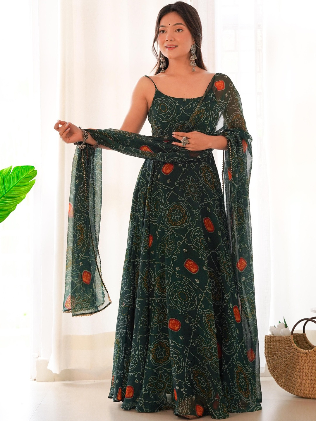SAJAVAT ETHENIC WEAR Floral Printed Shoulder Strap Kurta With Palazzos & Dupatta