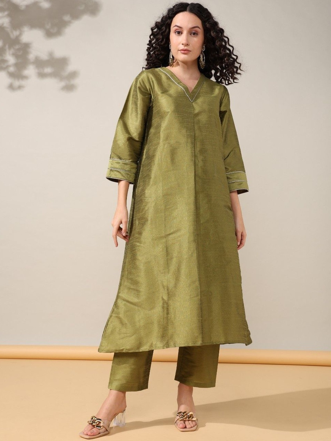 House of Kaftan V-Neck Pure Silk A-Line Kurta With Trousers