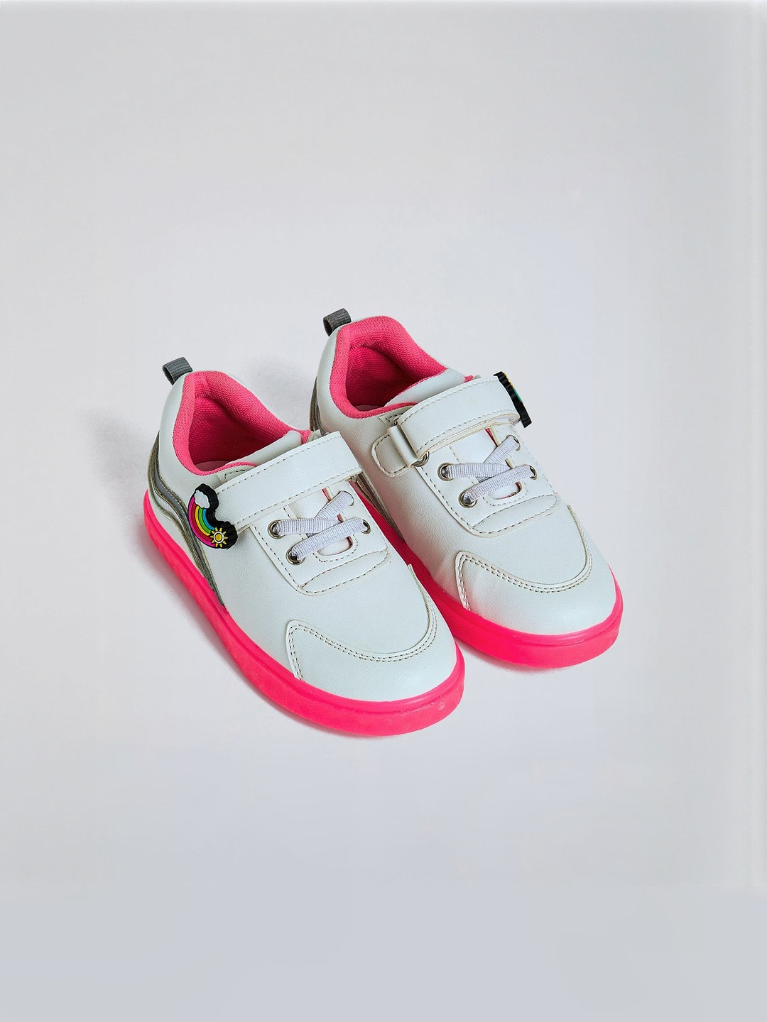 Hopscotch White Mesh Non-Marking Sports Shoes