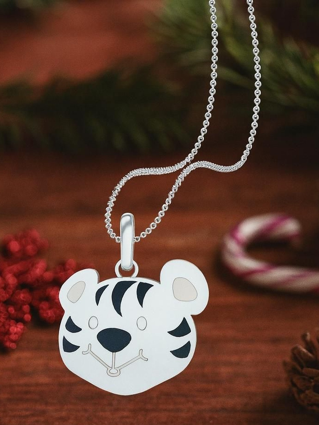 925 SILLER 925 Sterling Silver Rhodium-Plated Tiger Shaped Pendant With Chain
