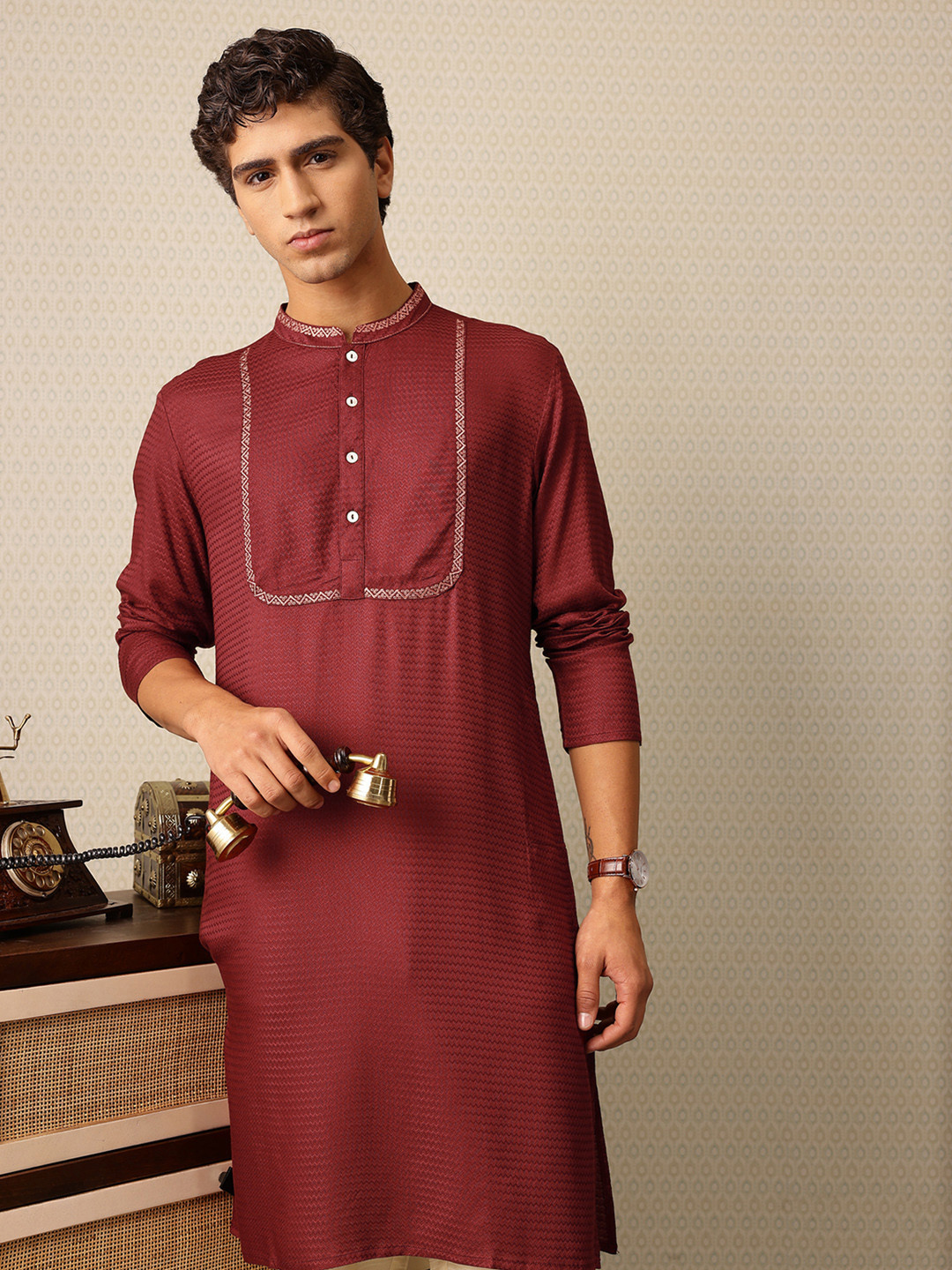 House of Pataudi Woven Designed Thread Work Detailed Jashn Straight Kurta