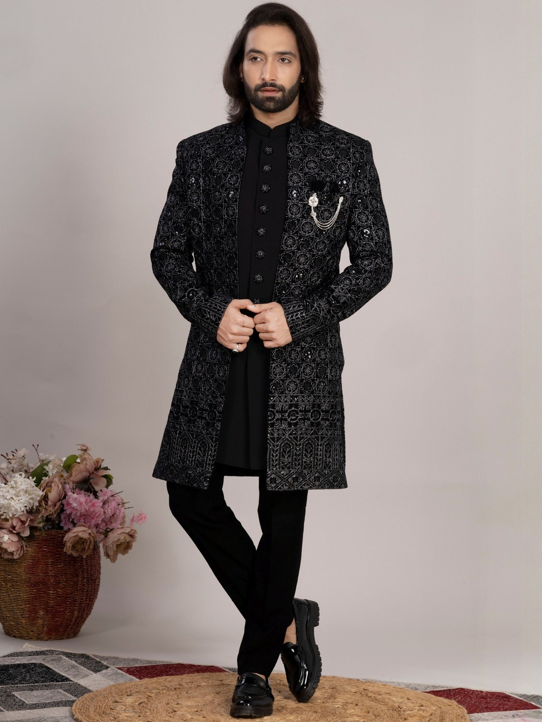 AEN FASHION Embroidered Velvet Sherwani