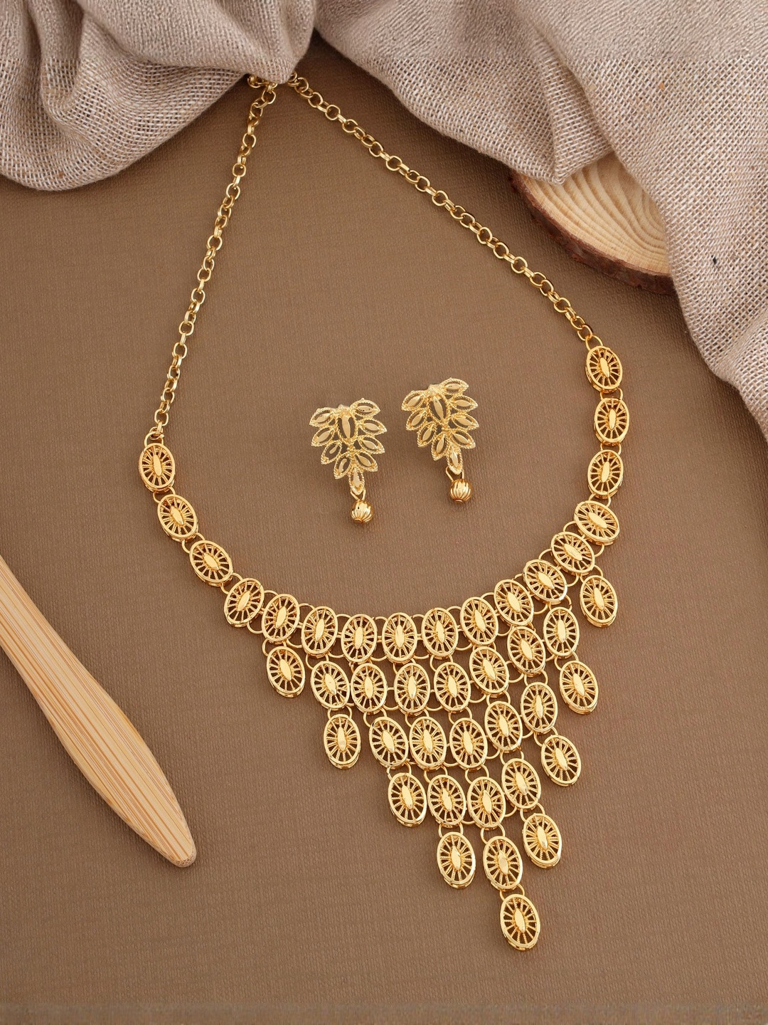JEVIA FASHION Gold-Plated Necklace And Earrings
