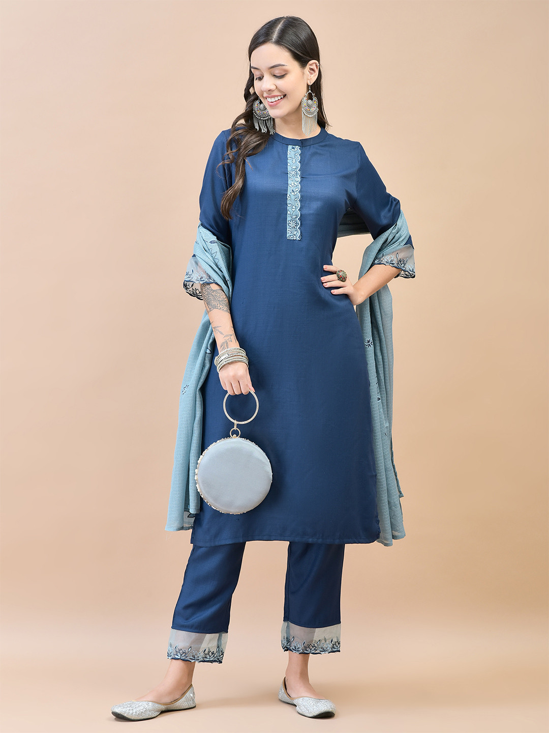 Shree Thread Work Straight Kurta with Trousers & Dupatta