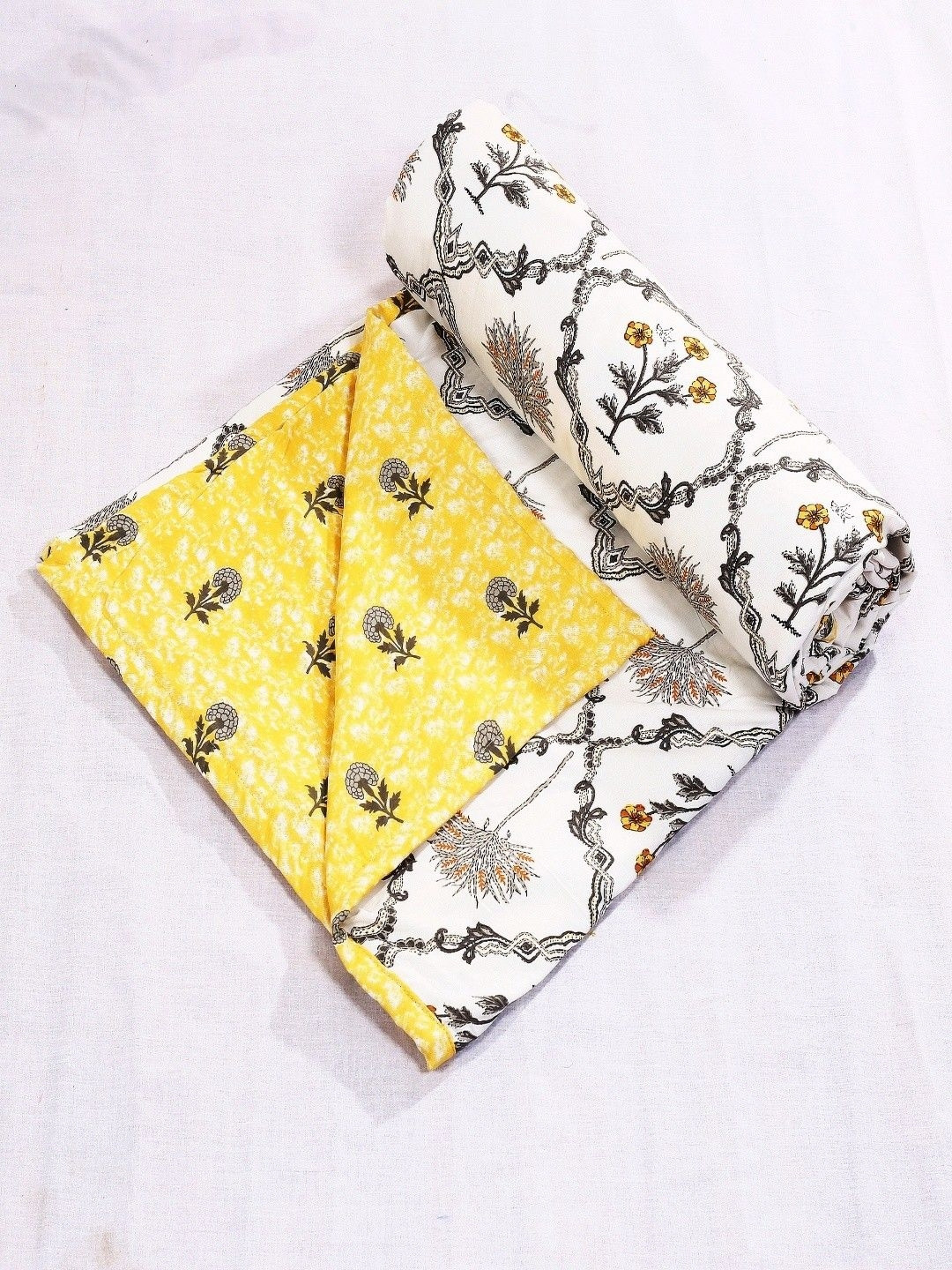INDRA'S Yellow & White Floral Printed CottonAC Room 110 GSM Dohar