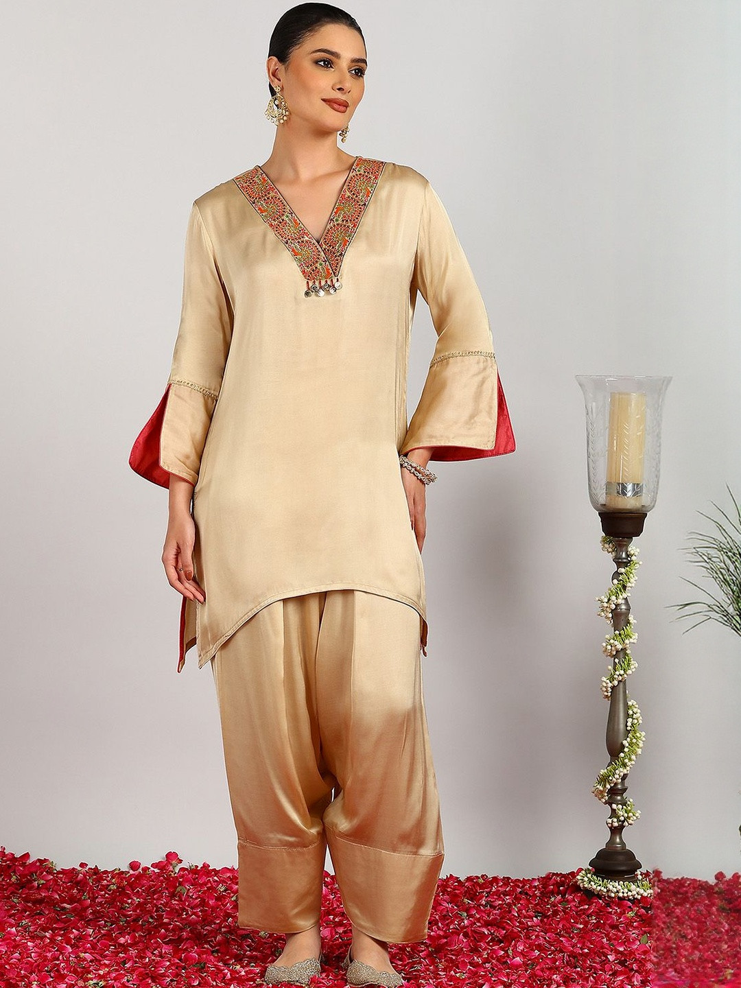 Tahiliya Ethnic Motifs Yoke Design Modal Silk Straight Kurta With Patiala