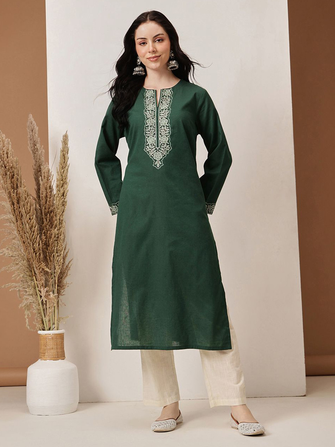 BARARA ETHNIC Women Ethnic Motifs Embroidered Daily Cotton Straight Kurta