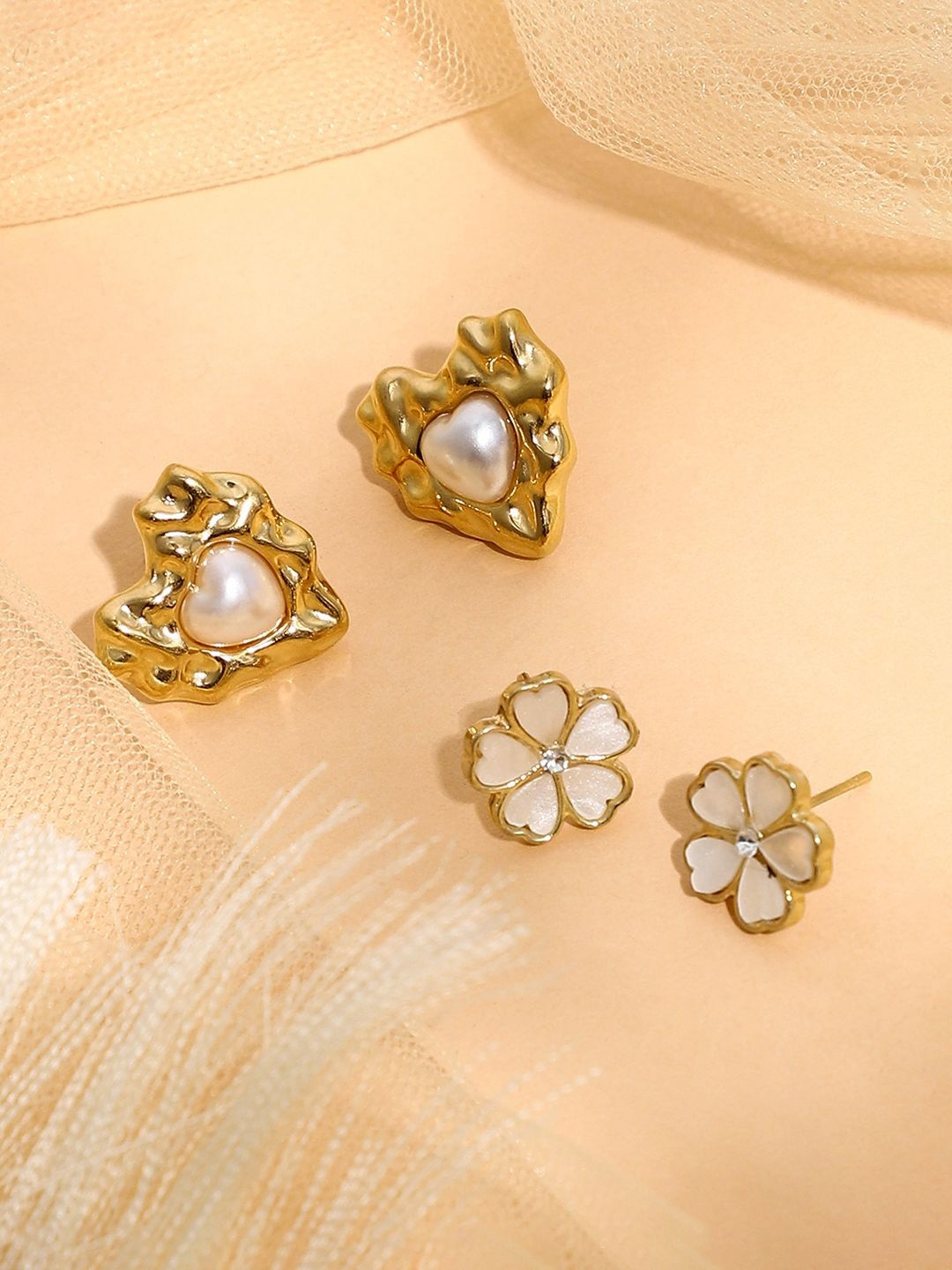 SOHI Set Of 2 Gold-Plated Pearls Heart Shaped Cosmos Studs Earrings