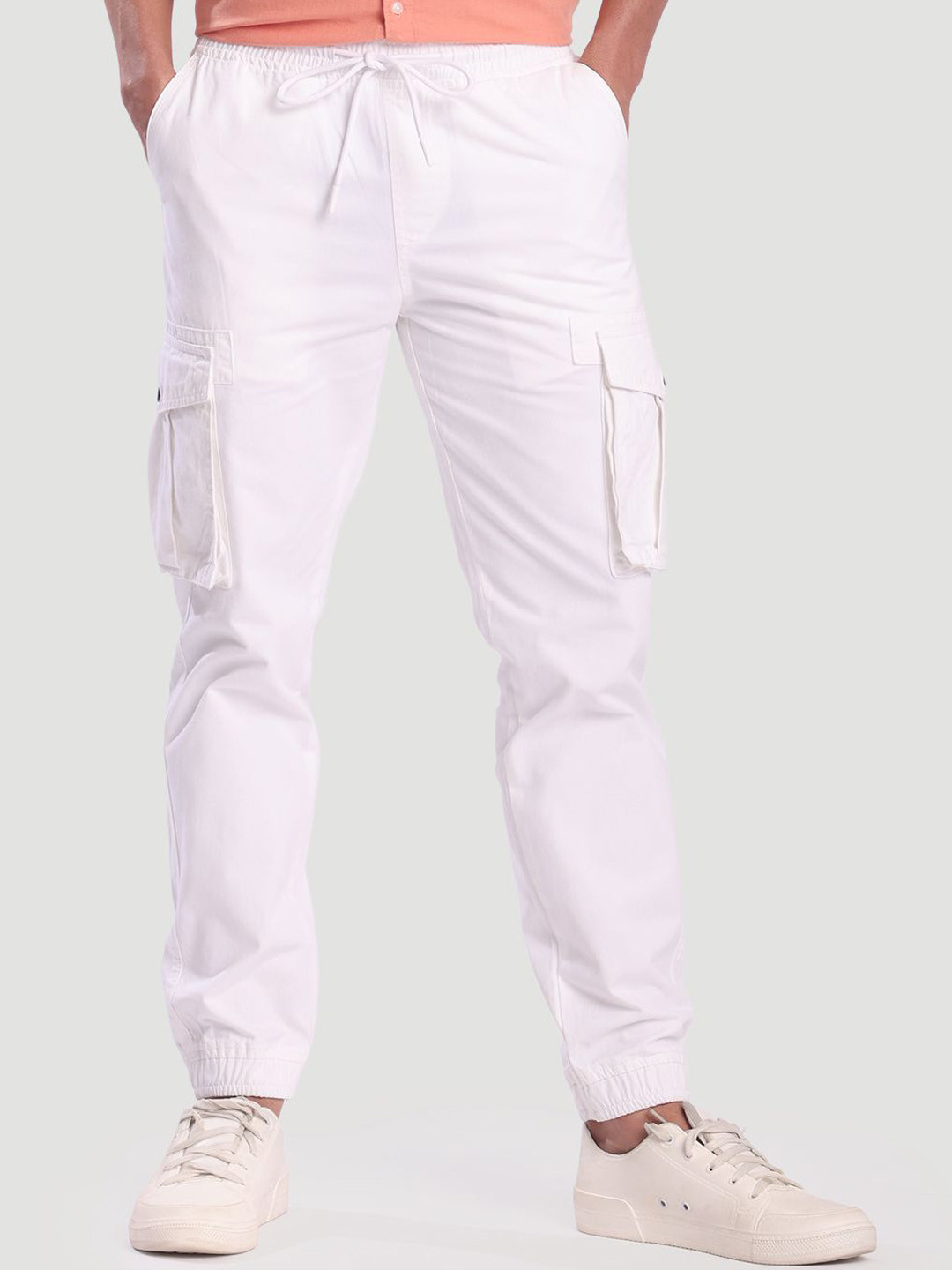 Bene Kleed Men Regular Fit Low-Rise Cotton Cargos Trousers