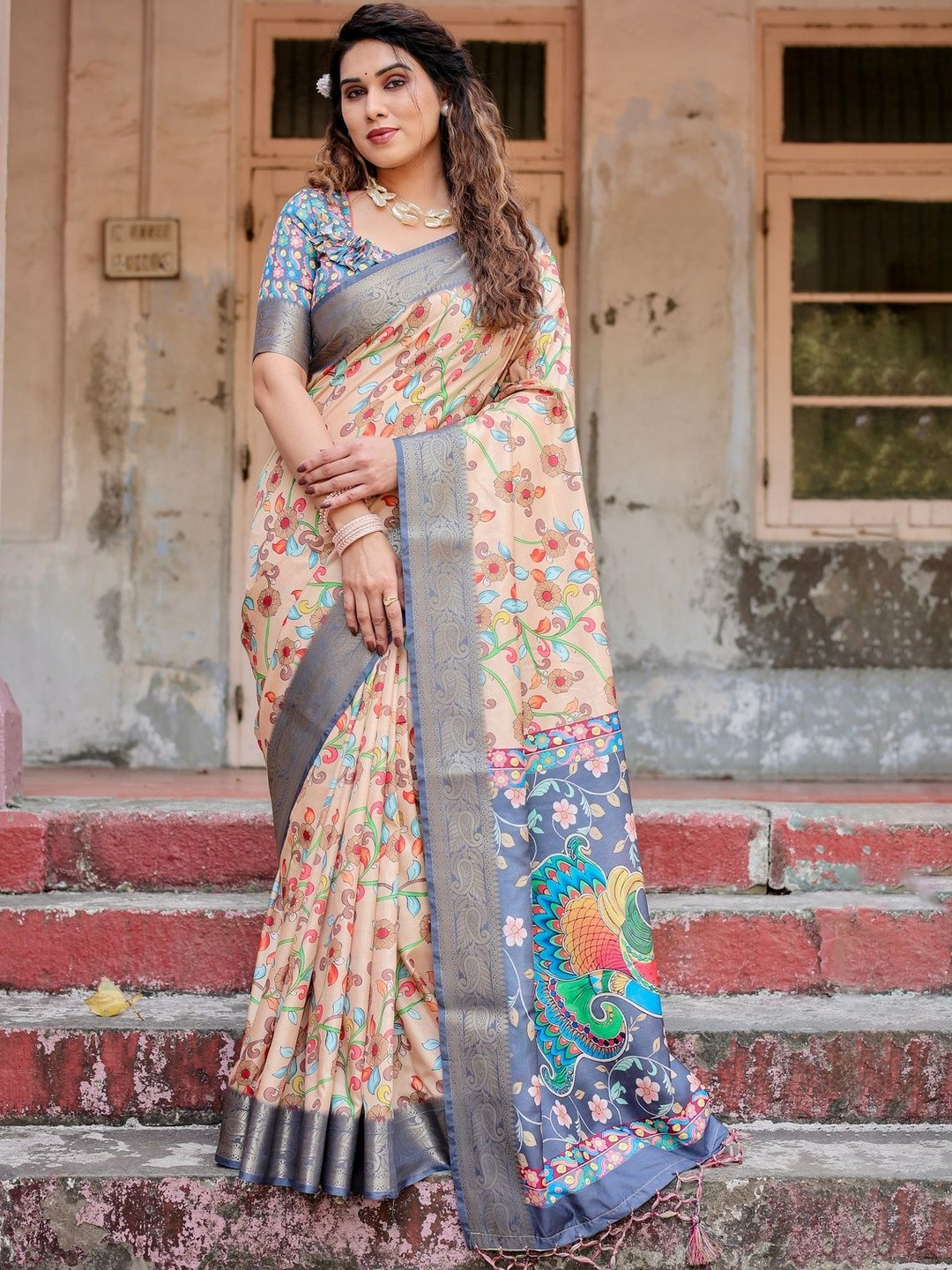 MAHARANI COUTURE Floral Heavy Work Woven Design Kanjeevaram Saree