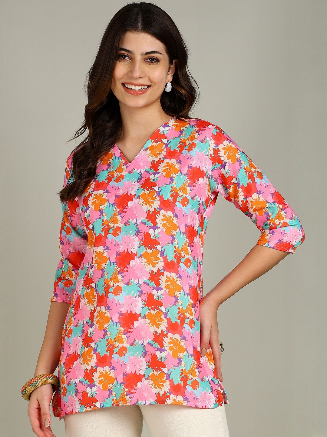 Moda Rapido Women Multi Colored Printed Cotton Blend V-Neck Kurti