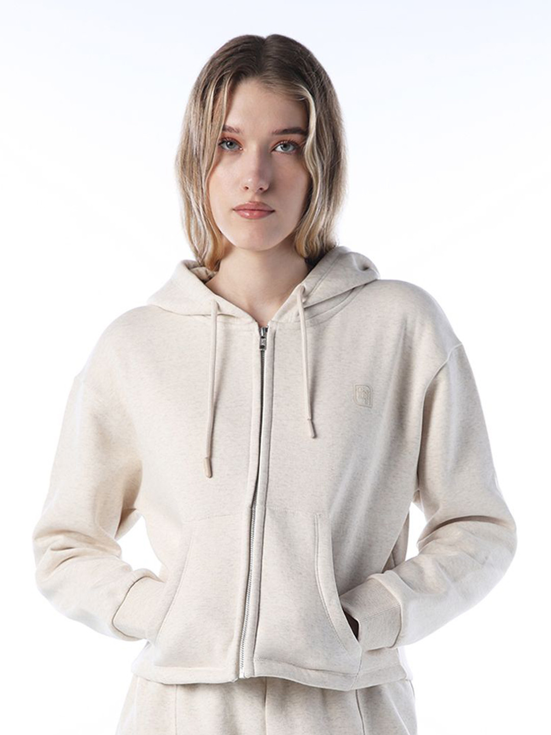 ONLY Women Solid Front-Open Zip Detail Long Sleeves Hooded Sweatshirt