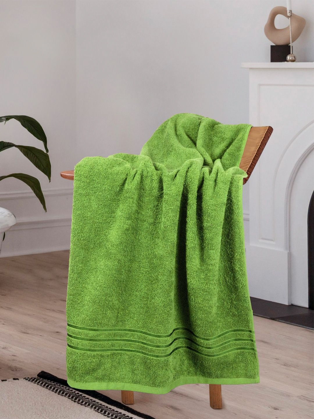 HOME ELEGANCE Lime Green Pure Cotton 400 GSM Bath Towel