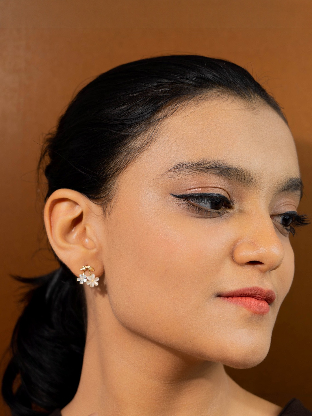 IYRAA Sterlings Sillver Plated Zircon And Mother of Pearls Studded Floral Studs