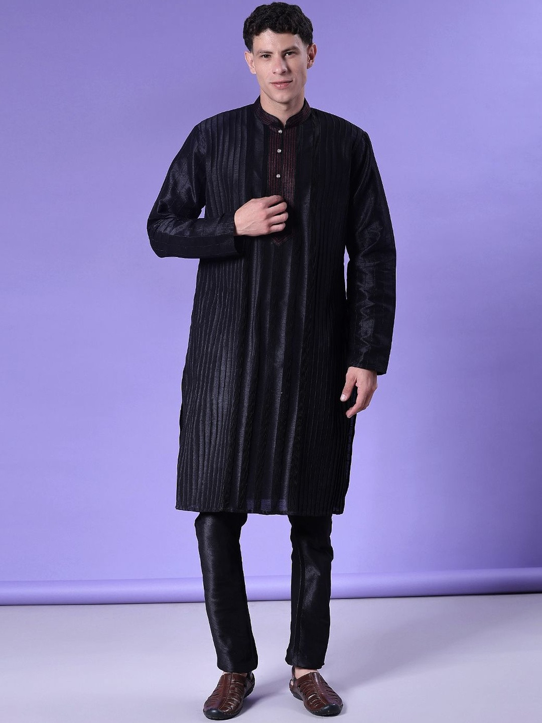 V-Mart Panelled Mandarin Collar Thread Work Straight Kurta With Pyjama
