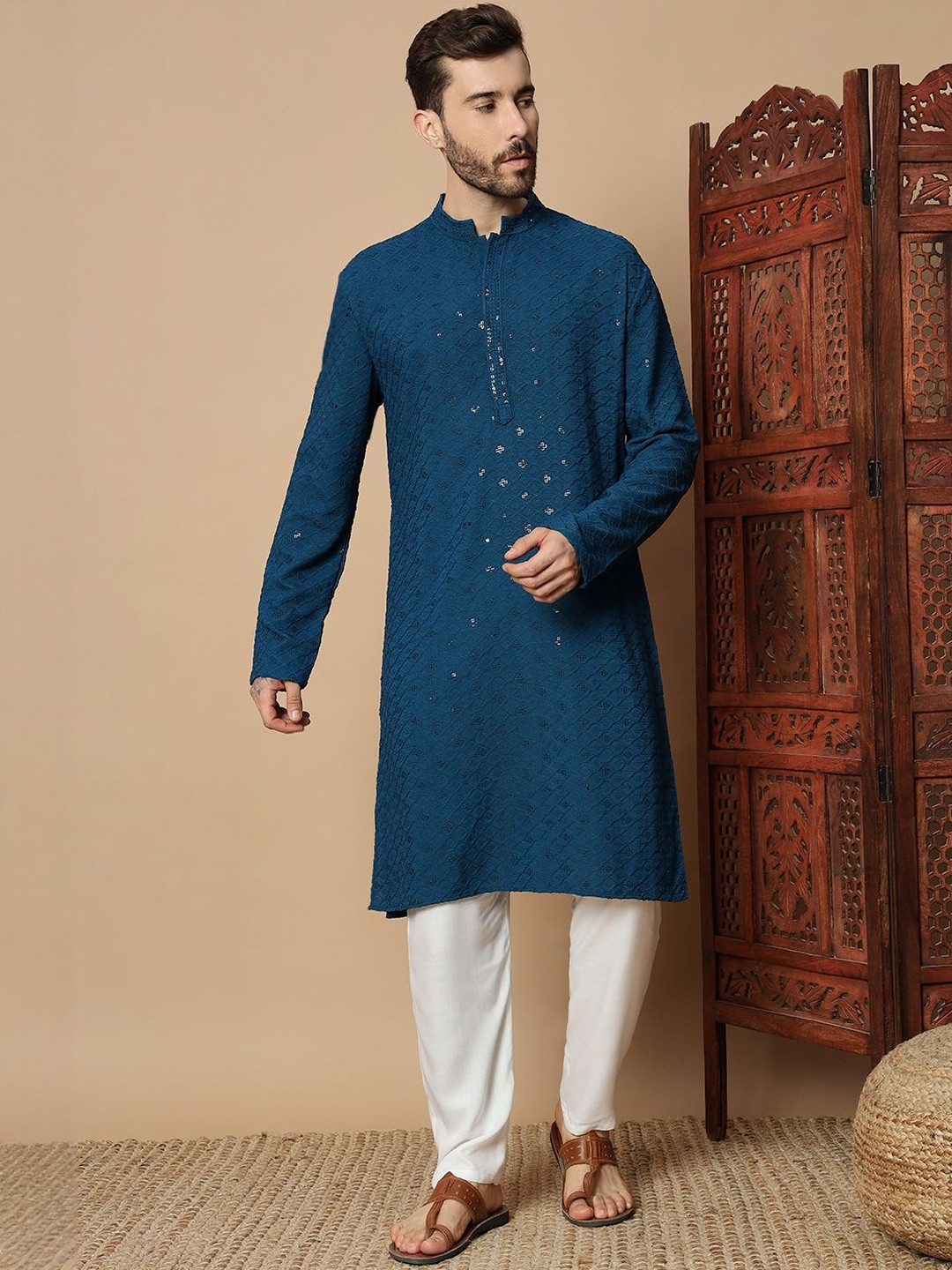 Unicus Apparel Woven Design Mandarin Collar Sequinned Straight Kurta With Pyjama