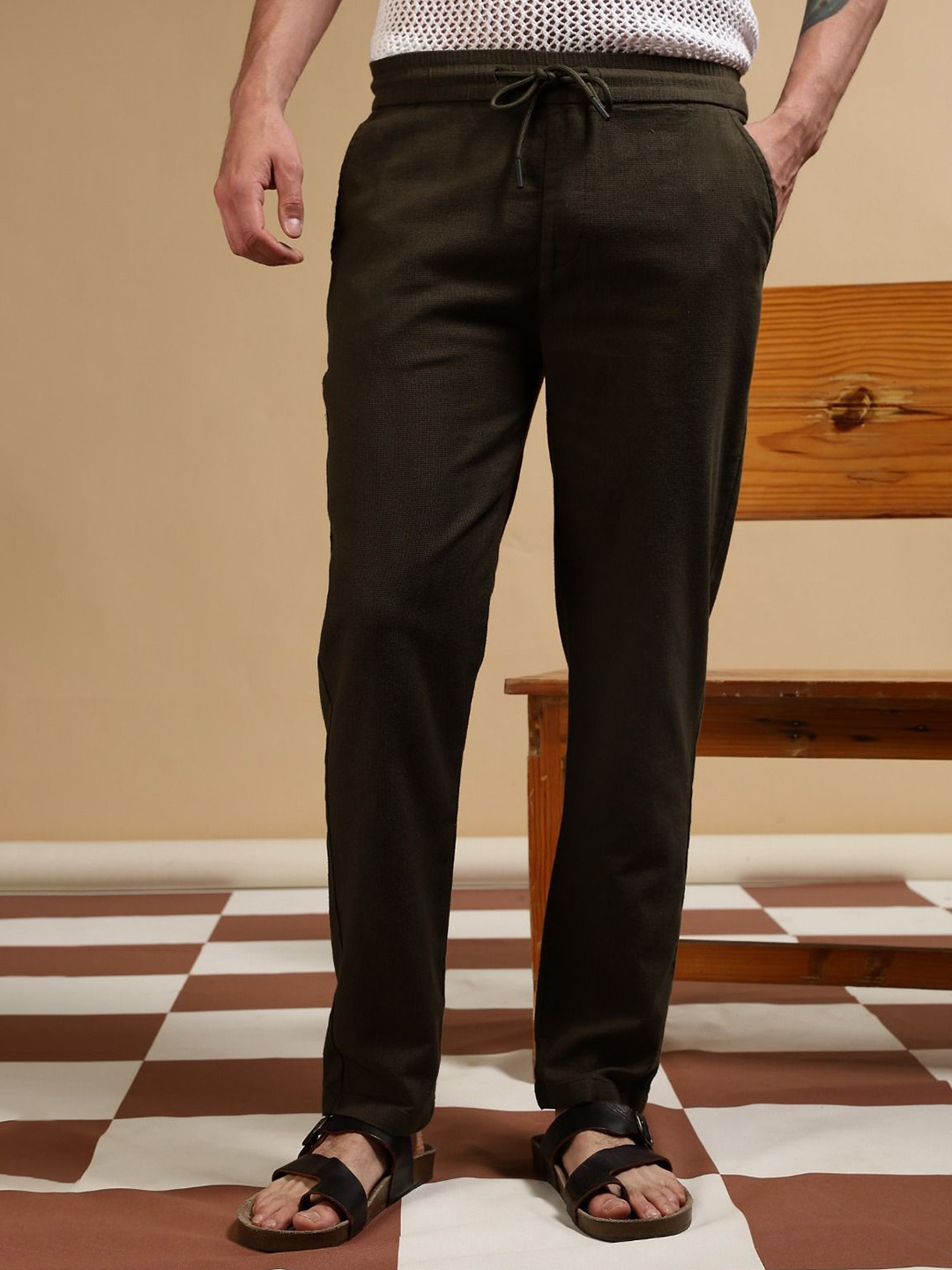 Blu MNKY Men Classic Mid-Rise Loose Fit Drawcord Pants