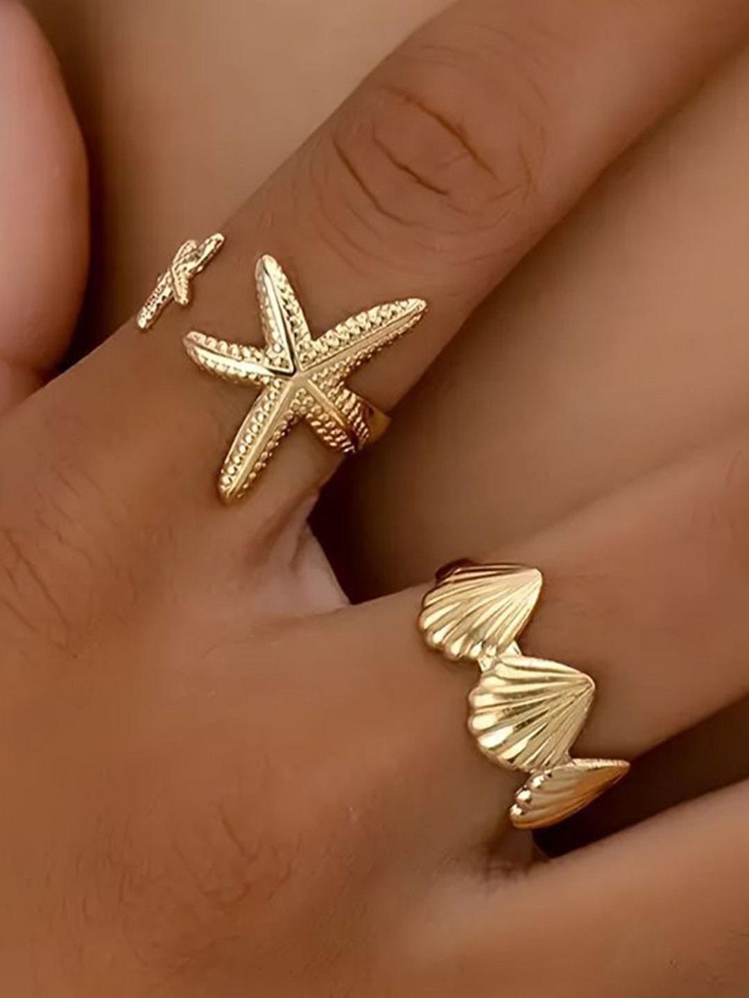 Stoln Set Of 2 Shell Starfish Finger Rings