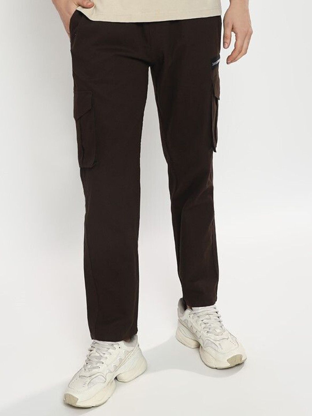 Sprouted Men Regular Fit Mid-Rise Cotton Cargos Trousers