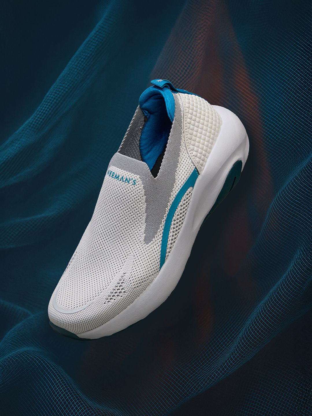 NEEMANS Begin Walk Ease Unisex Woven Design Slip On Sneakers