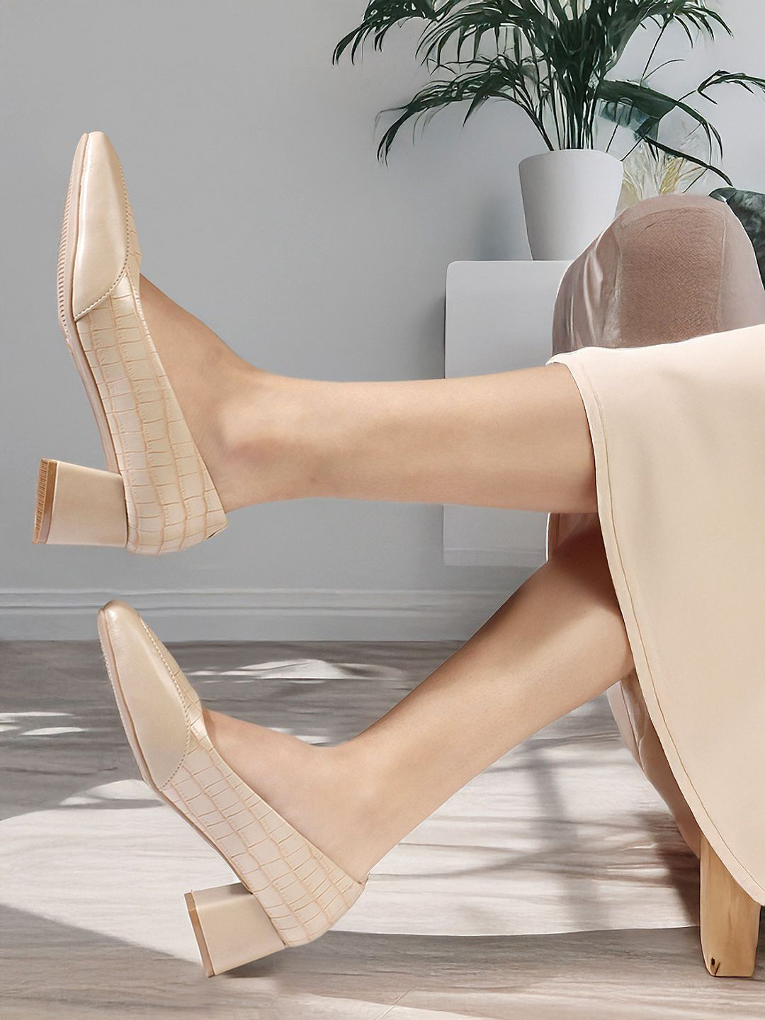 ELLE Women Textured Block Heel Pumps