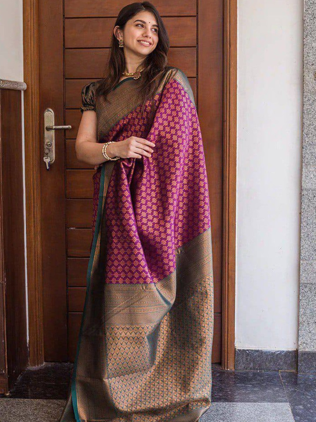 Flossy Ethnic Motifs Designer Saree
