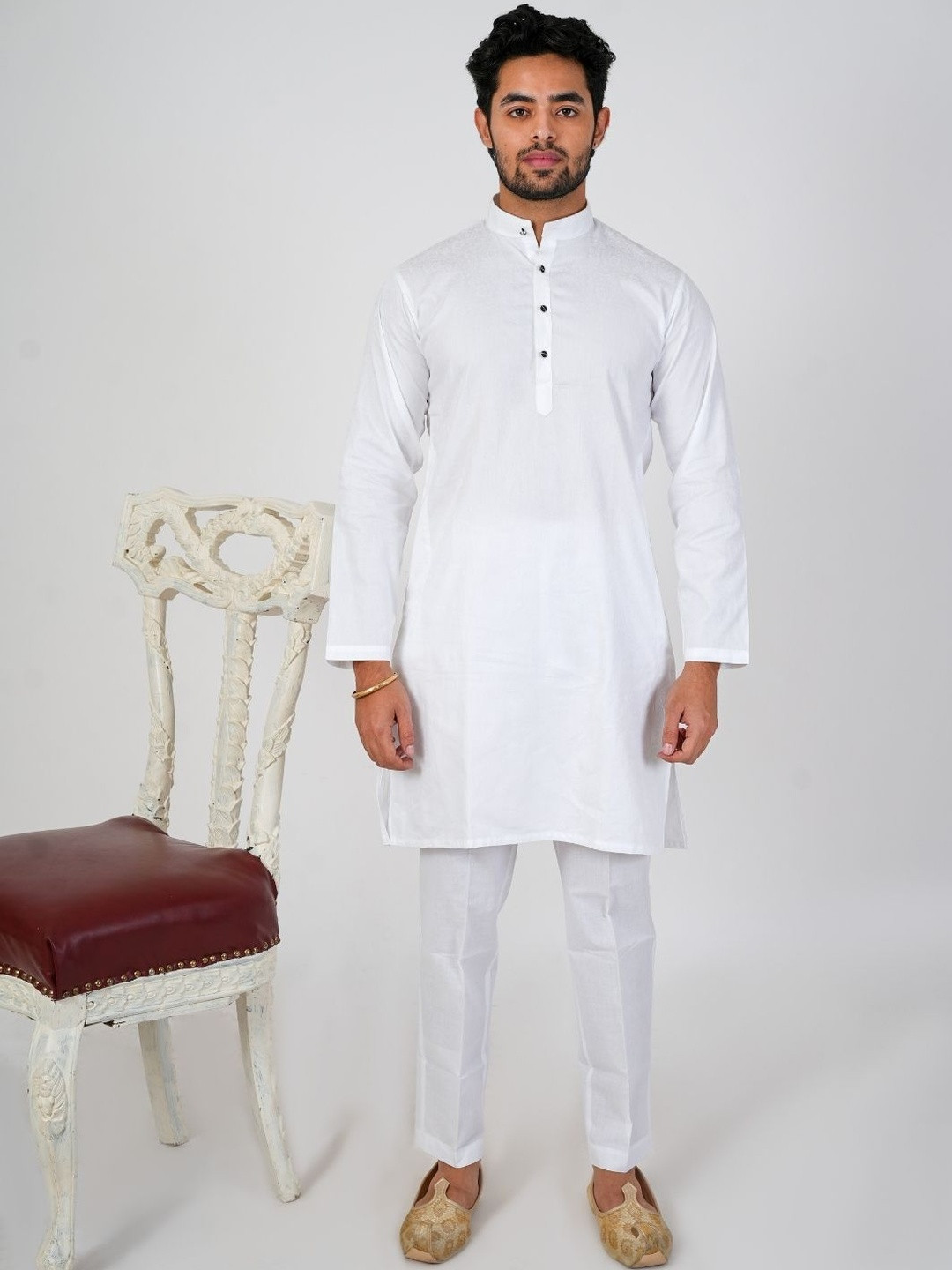 Aadi Shuddh Men Solid Straight Fit Kurta