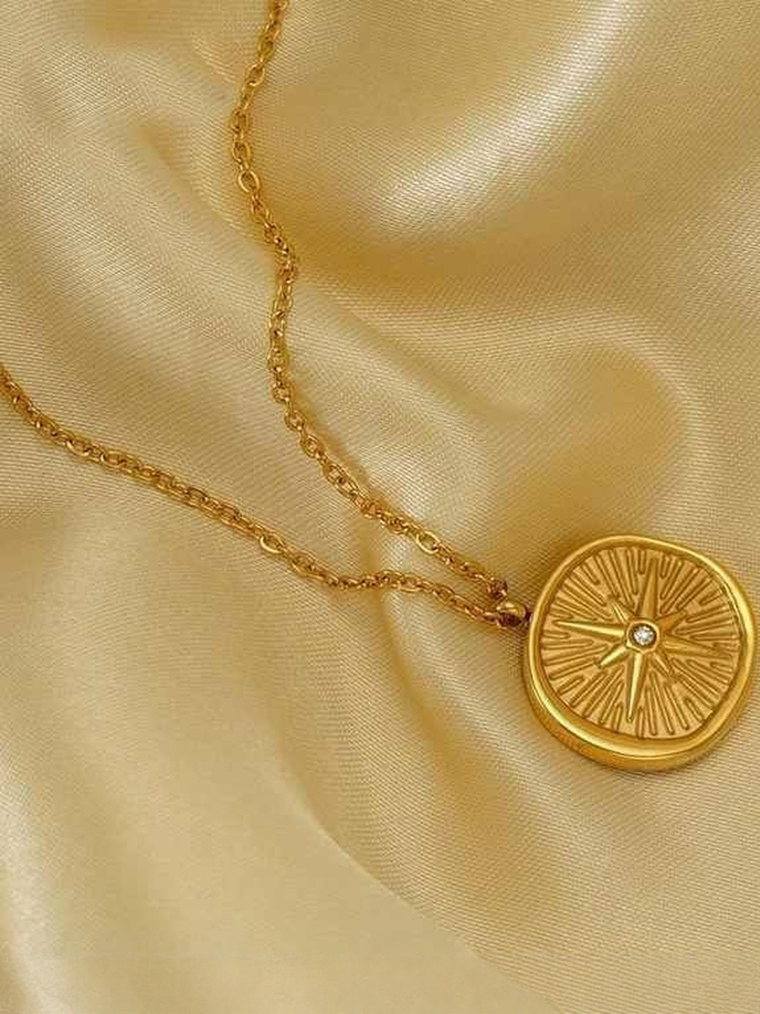 DZOIR Women Gold-Plated Pendent Necklace