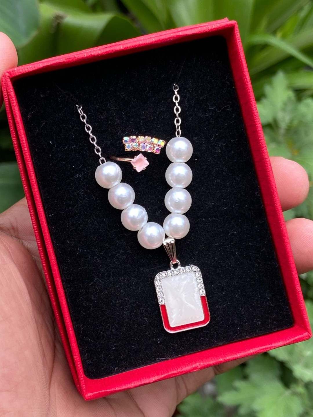 KALAFICIAL Women White & Red Pearls Beaded Pendant Necklace & Stones Studded Ring Set