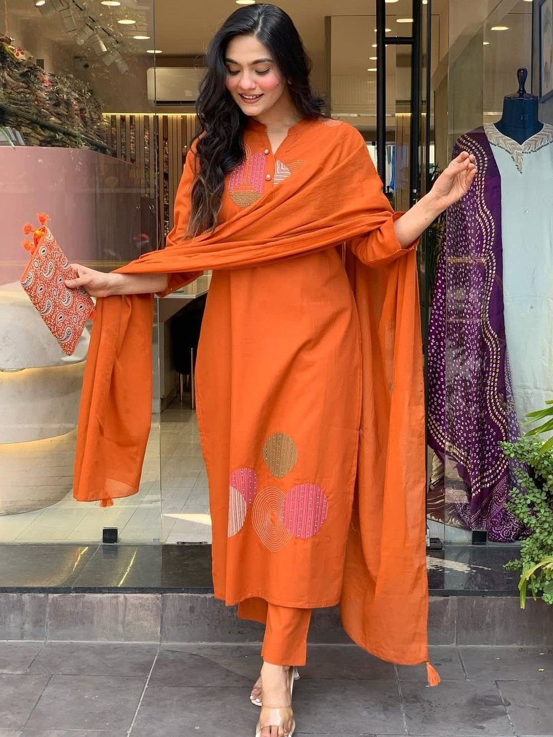 ATOXIC Women Regular Thread Work Kurta with Trousers & With Dupatta