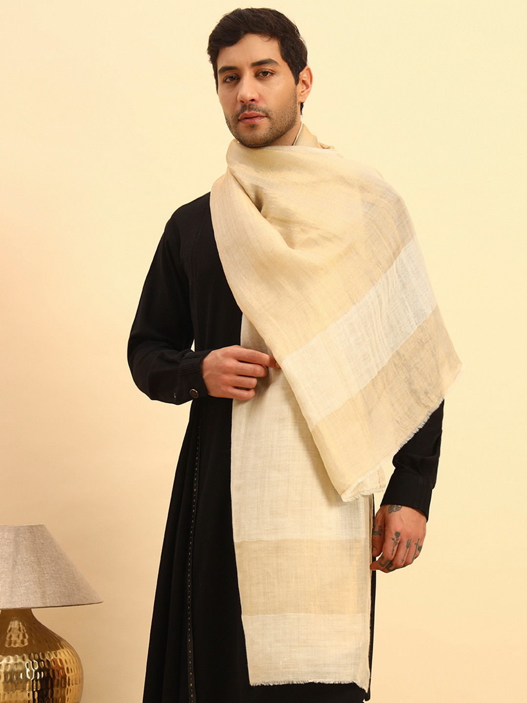Pashmoda Woven Design Reversible Medium Woollen Shawl