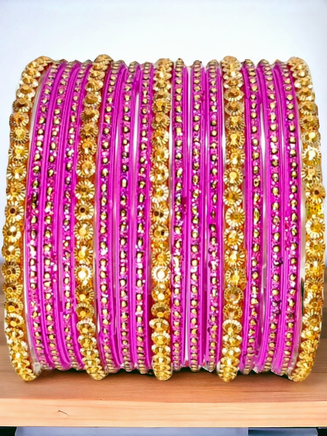 VMENTERPRISE Women Ethnic Bracelet