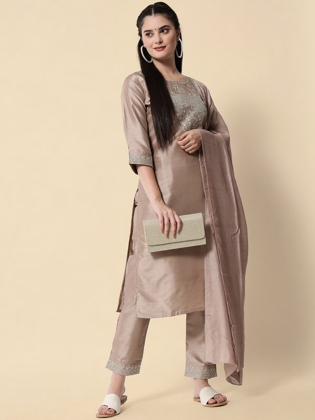 VredeVogel Women Beige Floral Embroidered Kurta with Trousers With Dupatta