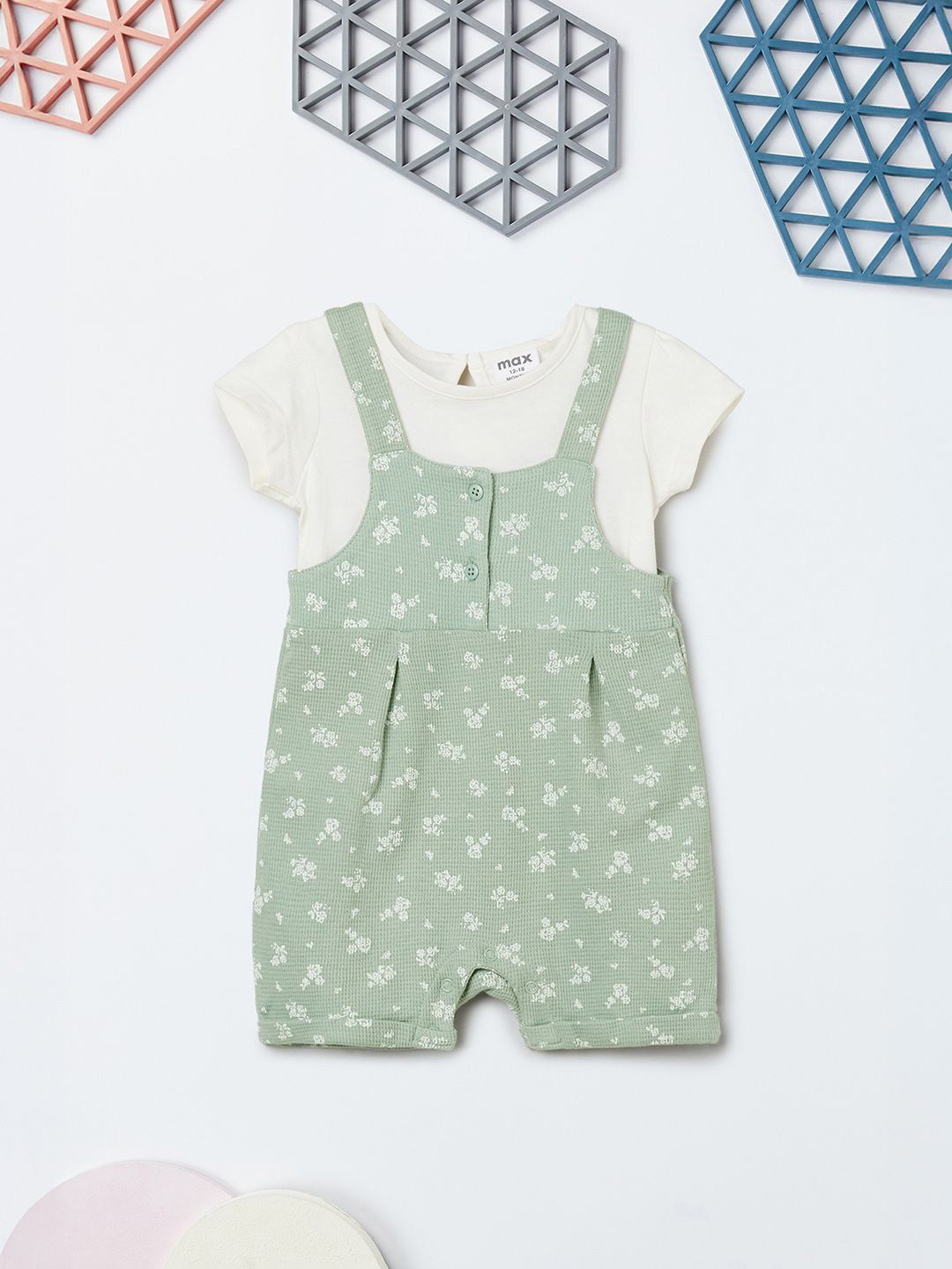 max Girls Floral Printed Pure Cotton Dungaree With T-shirt